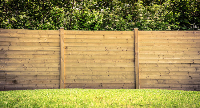 Sharing a Fence With Your Neighbors: Fence Etiquette Tips