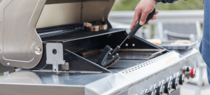 Cleaning of outdoor grill